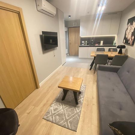Wiktoryn 6 Piekne Nowe Apartamenty Z Duzymi Balkonami วอร์ซอ ภายนอก รูปภาพ