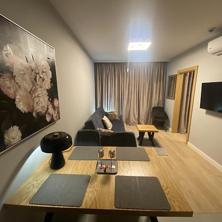 Wiktoryn 6 Piekne Nowe Apartamenty Z Duzymi Balkonami วอร์ซอ ภายนอก รูปภาพ