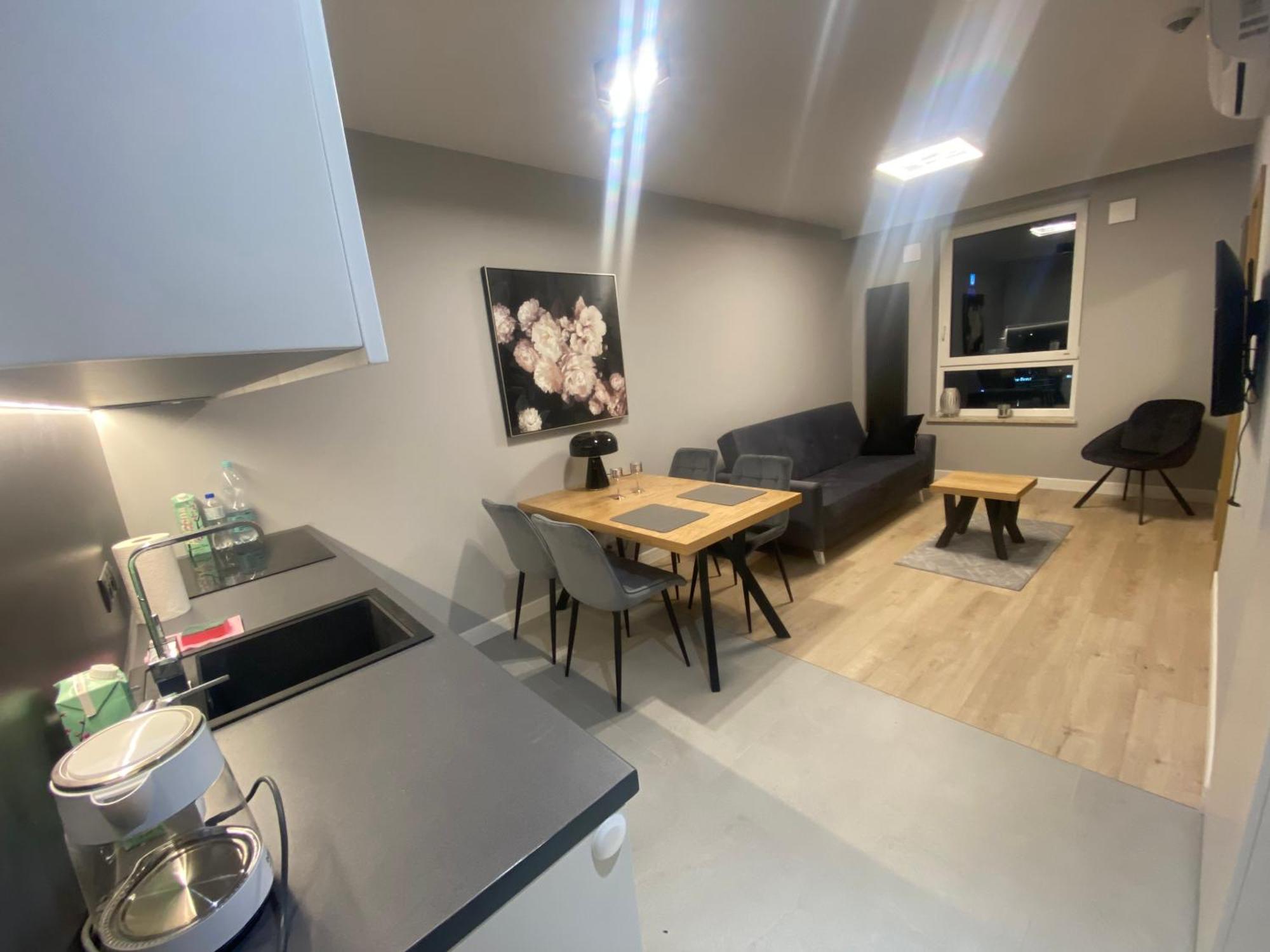 Wiktoryn 6 Piekne Nowe Apartamenty Z Duzymi Balkonami วอร์ซอ ภายนอก รูปภาพ