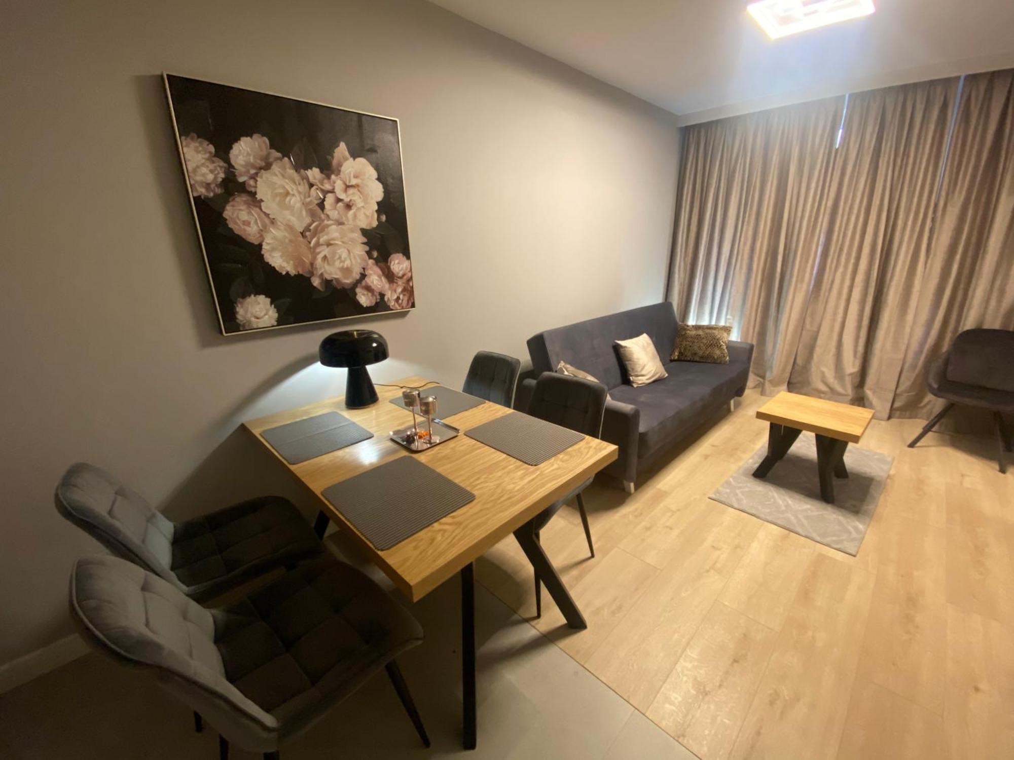 Wiktoryn 6 Piekne Nowe Apartamenty Z Duzymi Balkonami วอร์ซอ ภายนอก รูปภาพ